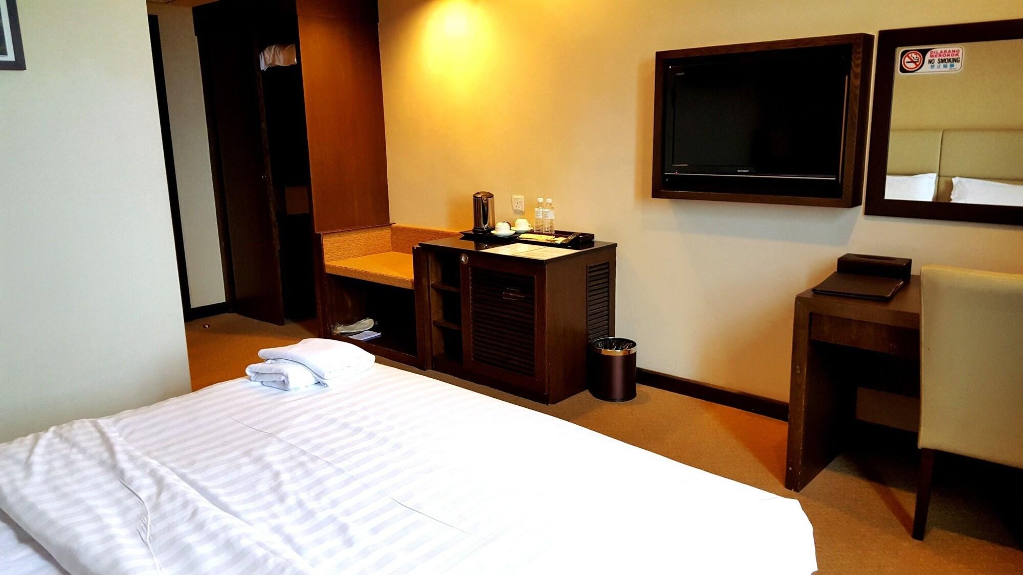 Lintas View Hotel Kota Kinabalu Exterior photo