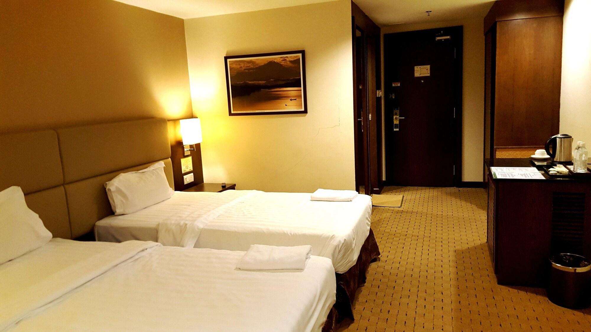 Lintas View Hotel Kota Kinabalu Exterior photo