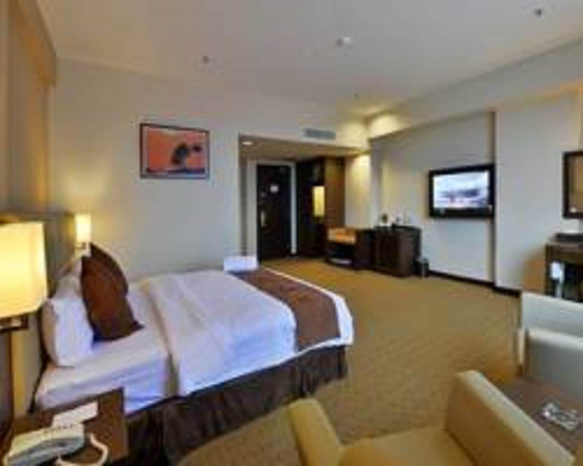Lintas View Hotel Kota Kinabalu Exterior photo