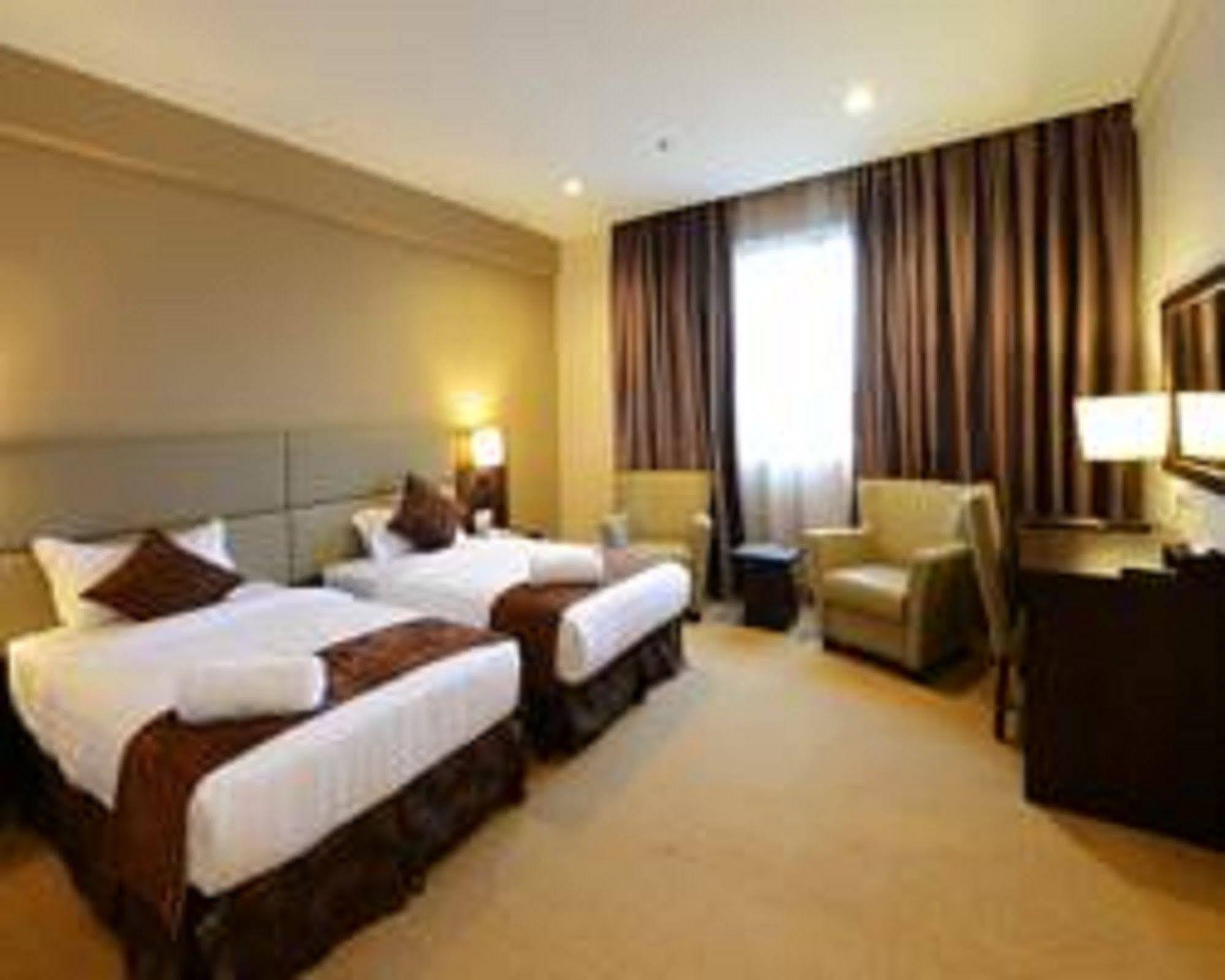 Lintas View Hotel Kota Kinabalu Exterior photo